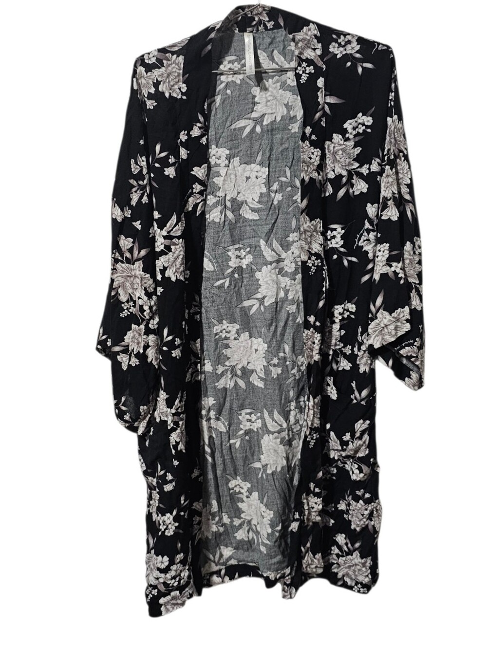 Spiritual Gangster Floral Front-Tie Long Sleeve Top – Women’s One Size | Black